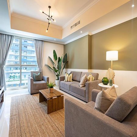 Luxe Apartments Near Dubai Mall Burj Khalifa Pool Gym Parking Bagian luar foto