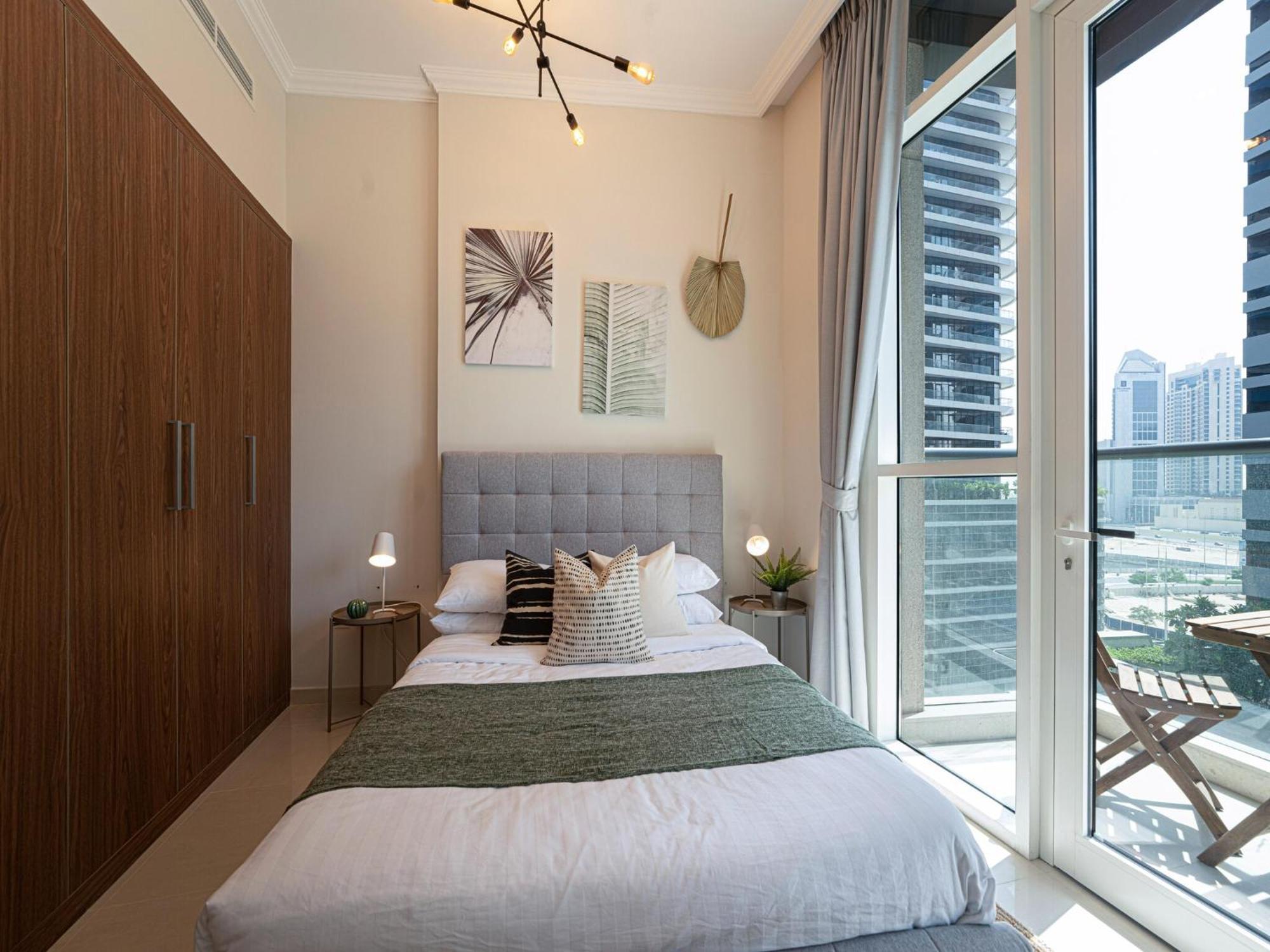 Luxe Apartments Near Dubai Mall Burj Khalifa Pool Gym Parking Bagian luar foto