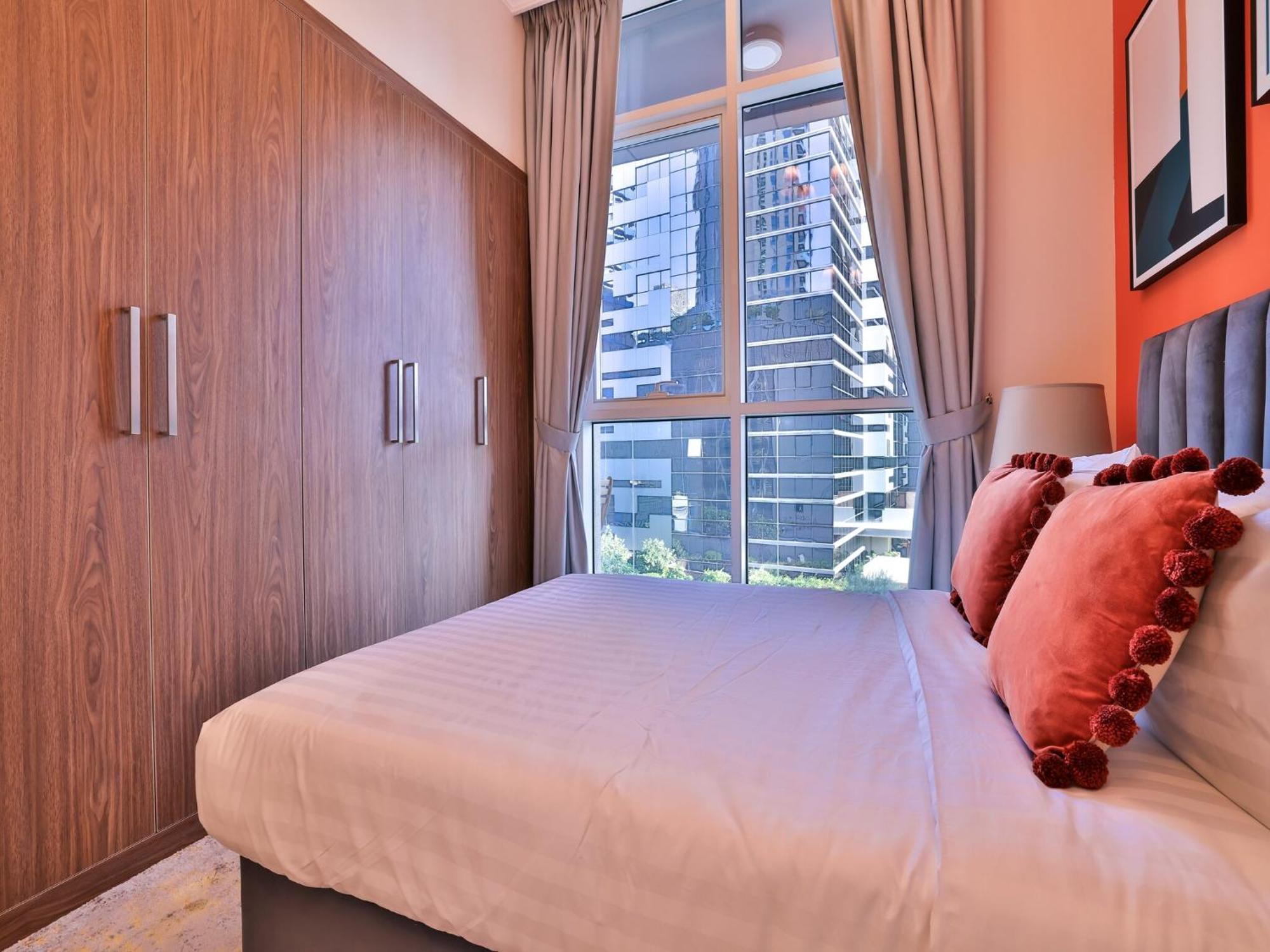 Luxe Apartments Near Dubai Mall Burj Khalifa Pool Gym Parking Bagian luar foto