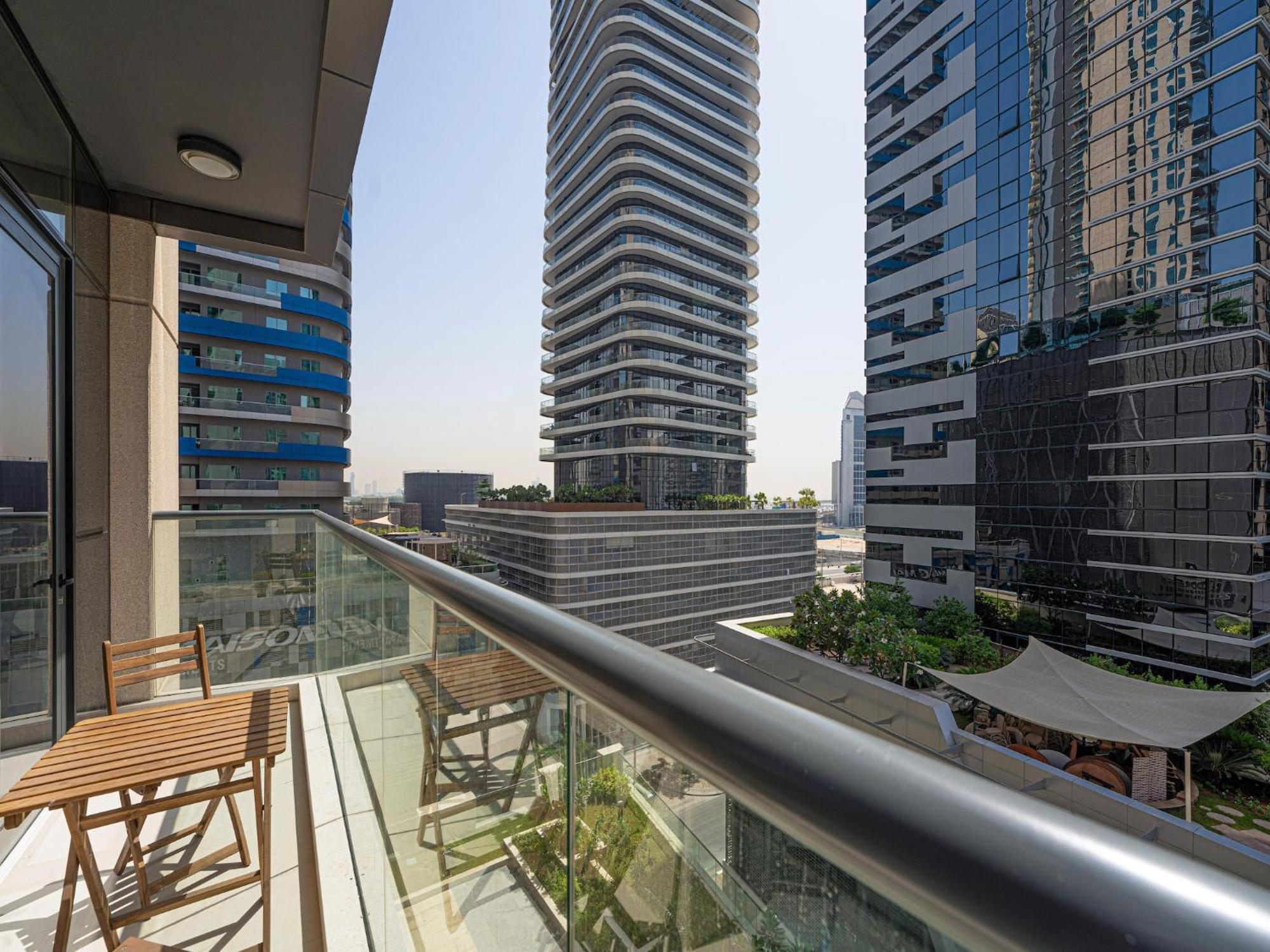 Luxe Apartments Near Dubai Mall Burj Khalifa Pool Gym Parking Bagian luar foto