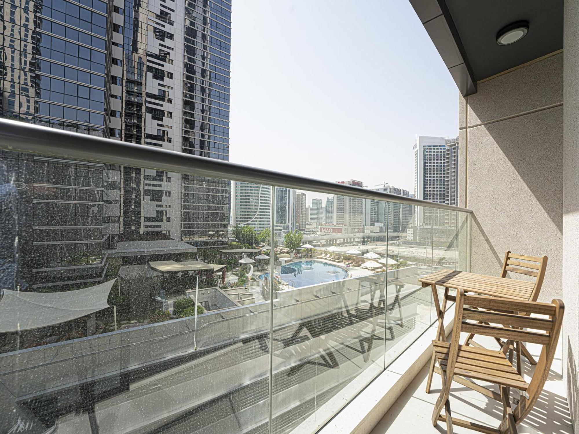 Luxe Apartments Near Dubai Mall Burj Khalifa Pool Gym Parking Bagian luar foto