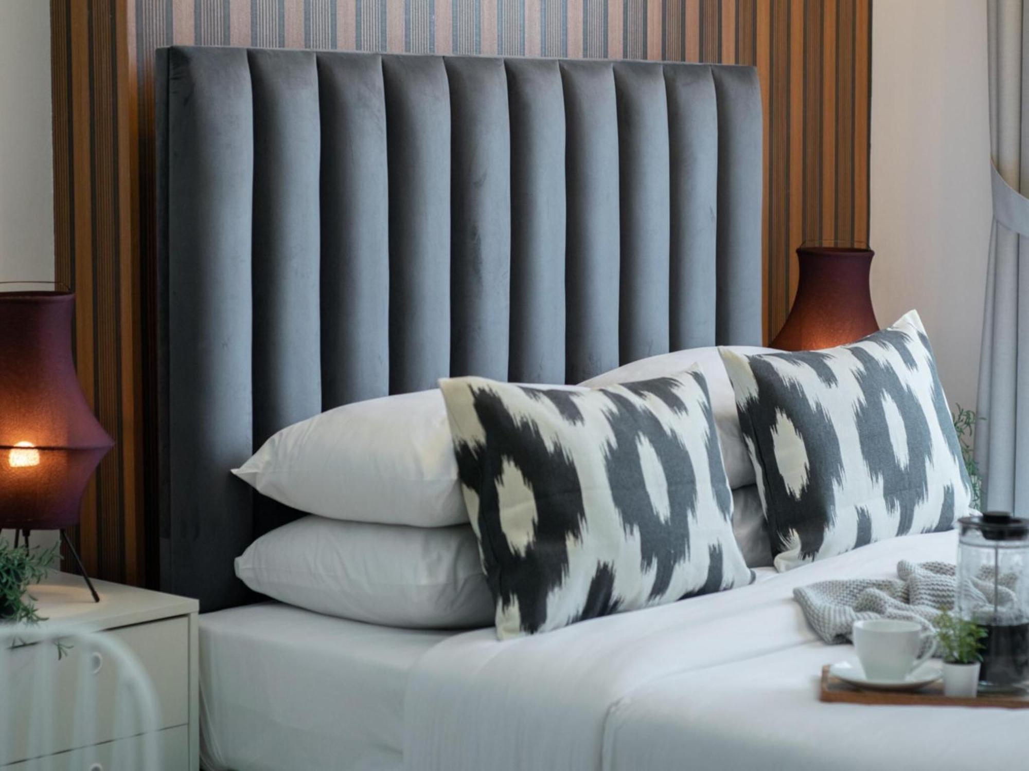 Luxe Apartments Near Dubai Mall Burj Khalifa Pool Gym Parking Bagian luar foto